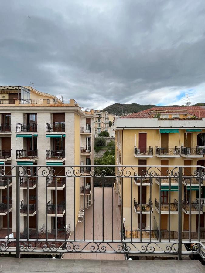 Casa Vintage Apartment Alassio Exterior foto